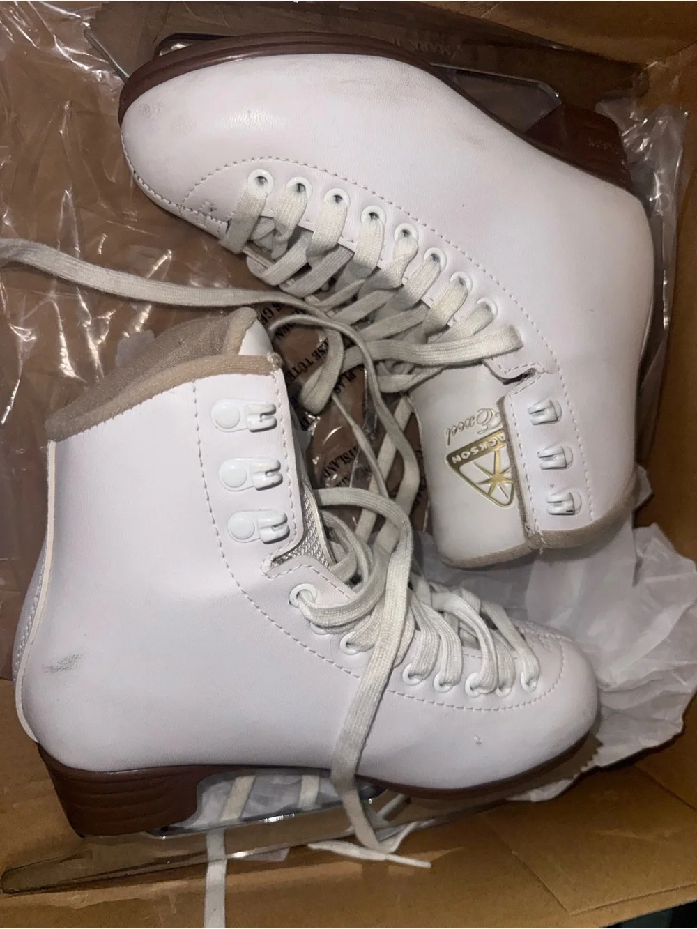 JACKSON excel white